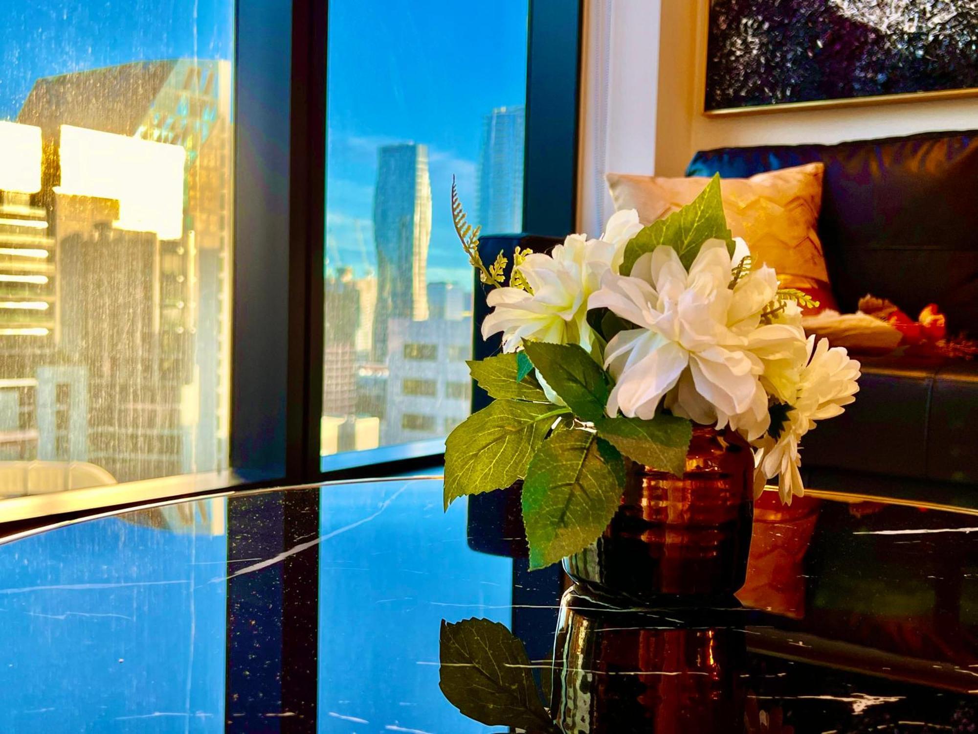 Highrise Best Location 2Baths Melbourne Exteriör bild